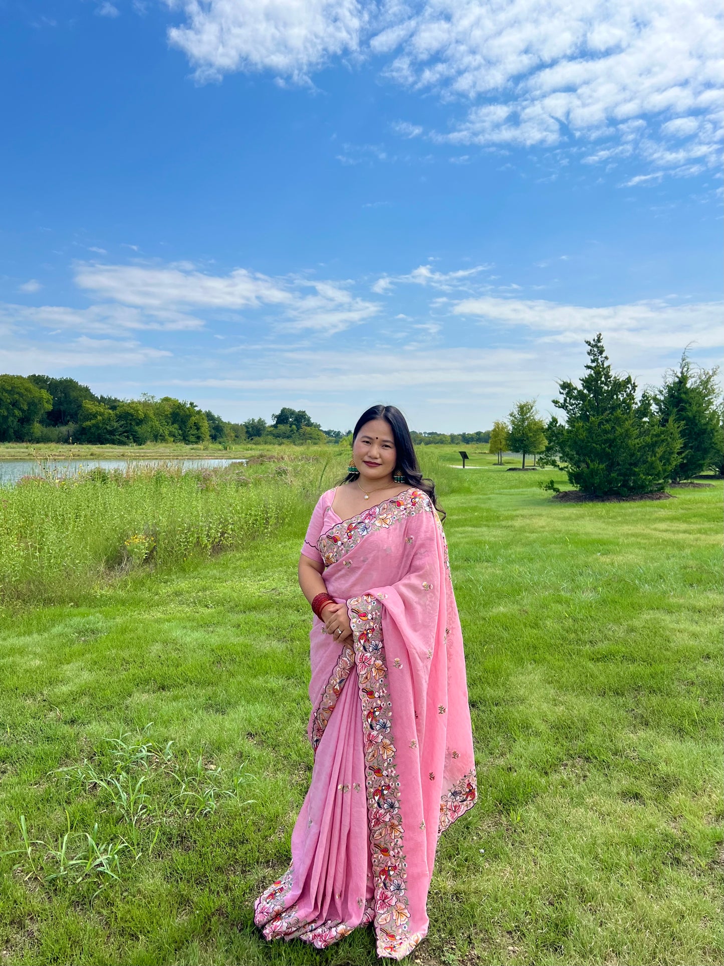Pink sari with embroidery border